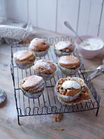 vanille-muffins_mit_honig-joghurt_kochbuch2013_oliver-brachat.jpg